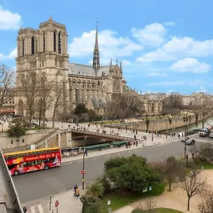 Hotell Esmeralda, Paris